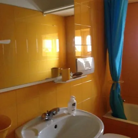 Casalice Nel Cuore Di * リーパリ