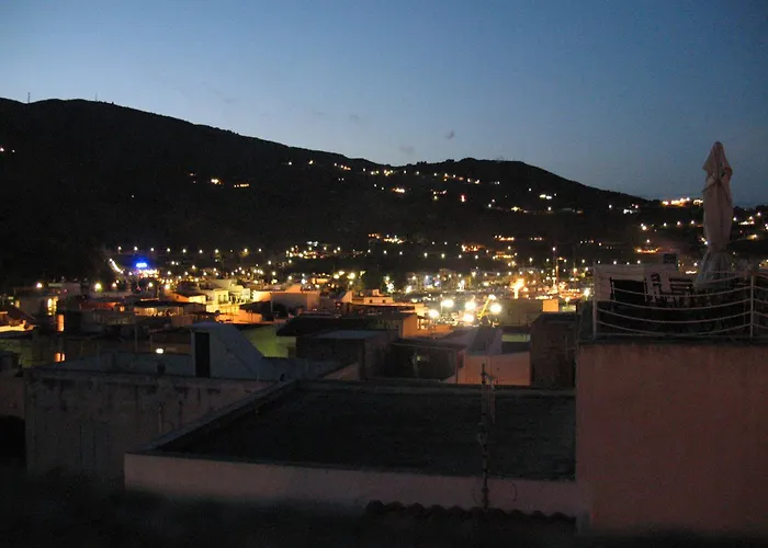 Casalice Nel Cuore Di 펜션 리파리